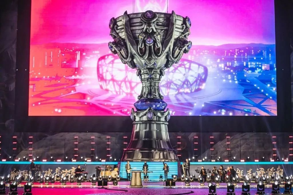 Astralis 和 Falcons 晋级 IEM 成都 2025 季后赛